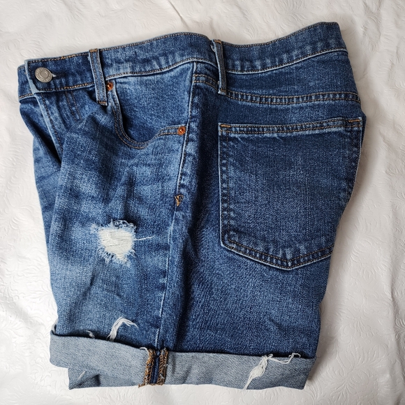 GAP Denim Shorts Mid-Rise Cuffed Distressed Blue Jean Shorts Women's Size 27 - Picture 2 of 6